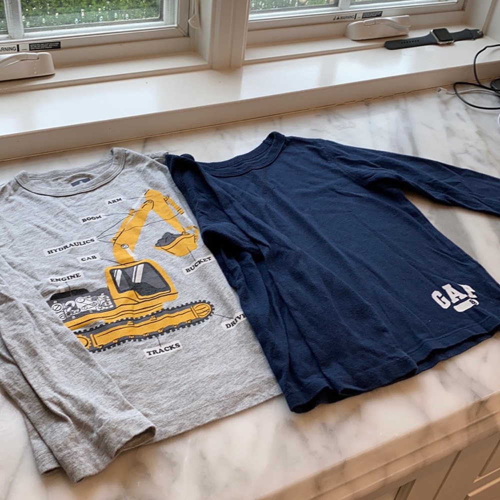 Toddler boys long sleeve shirts from GAP size 5